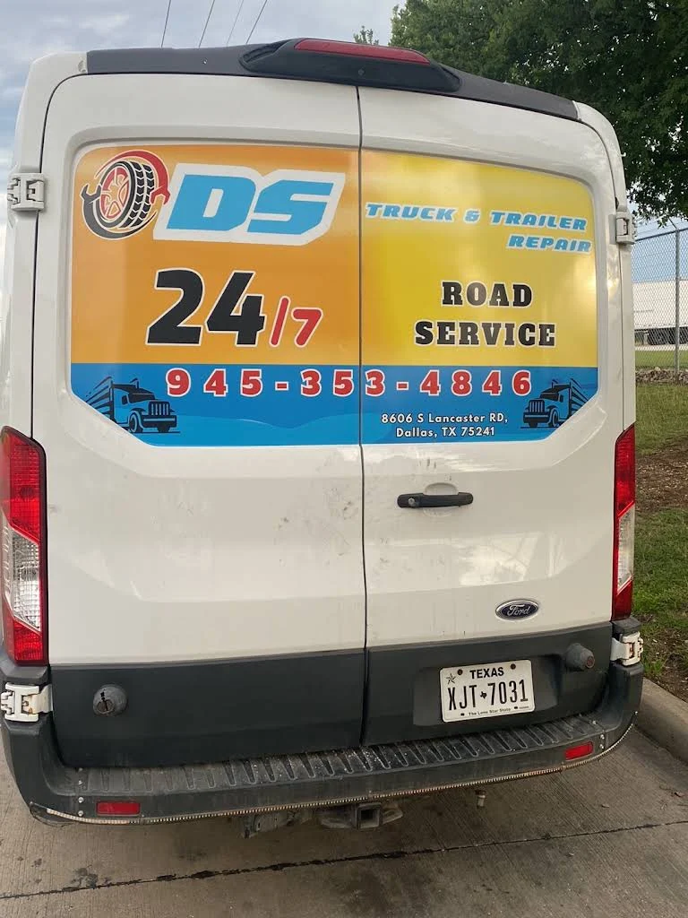 24/7 mobile road service van