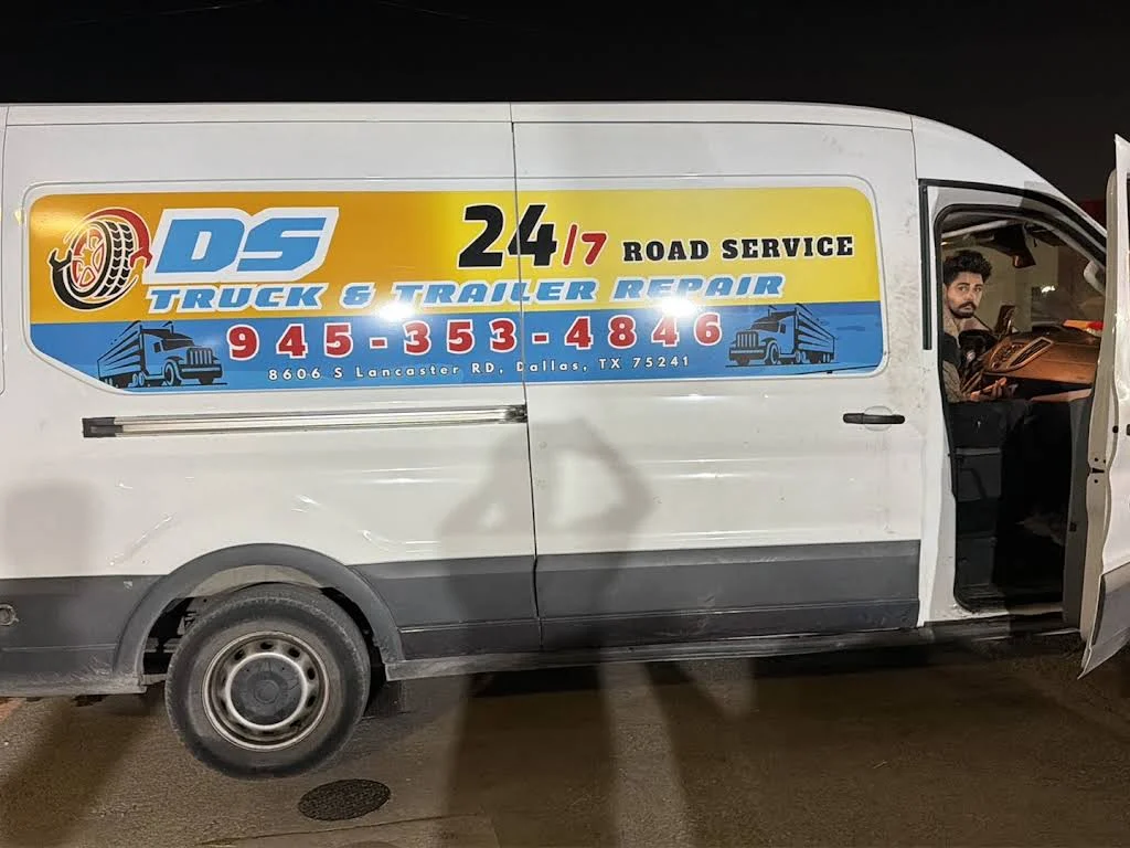 24/7 road service van