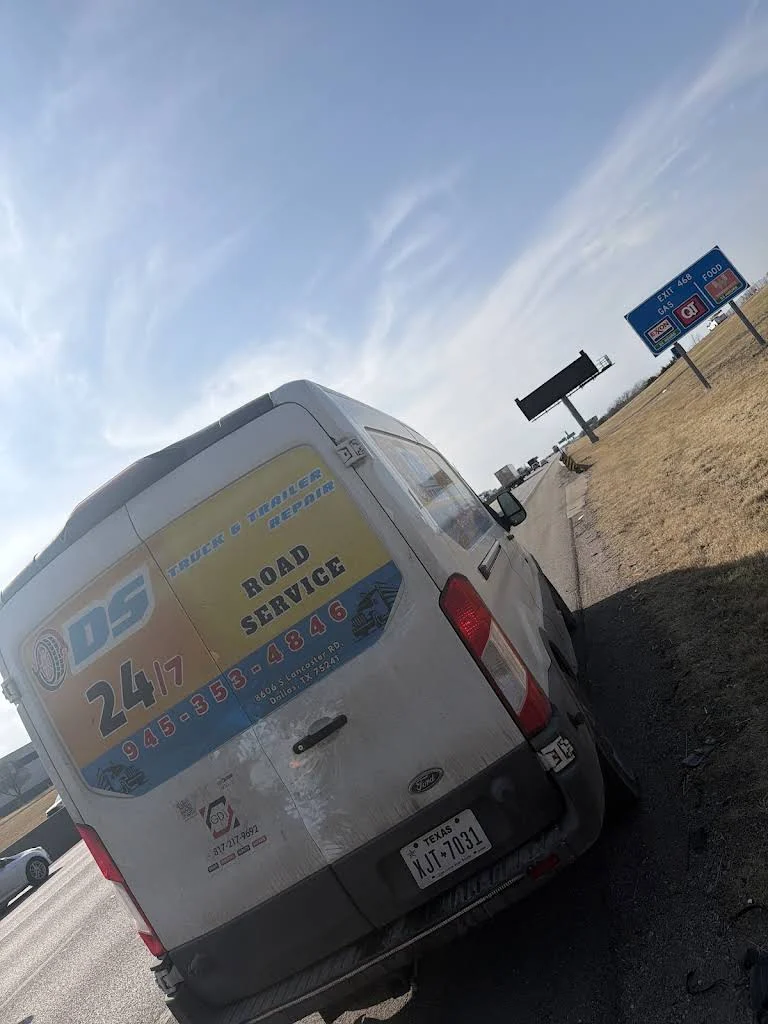Road service truck roadside repair