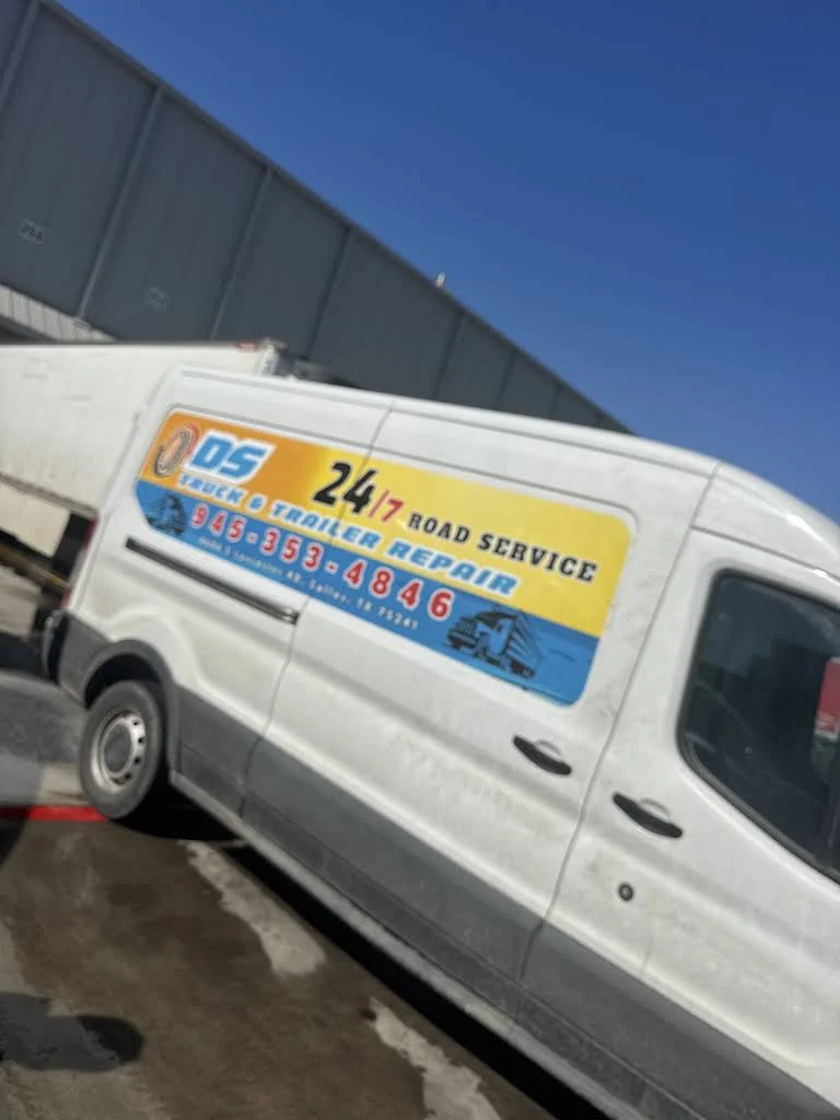Road service truck, 24/7 assistance
