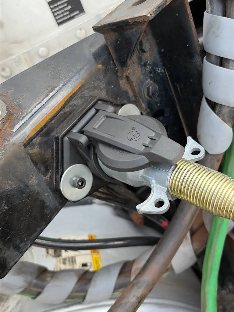 Truck electrical connector and wiring