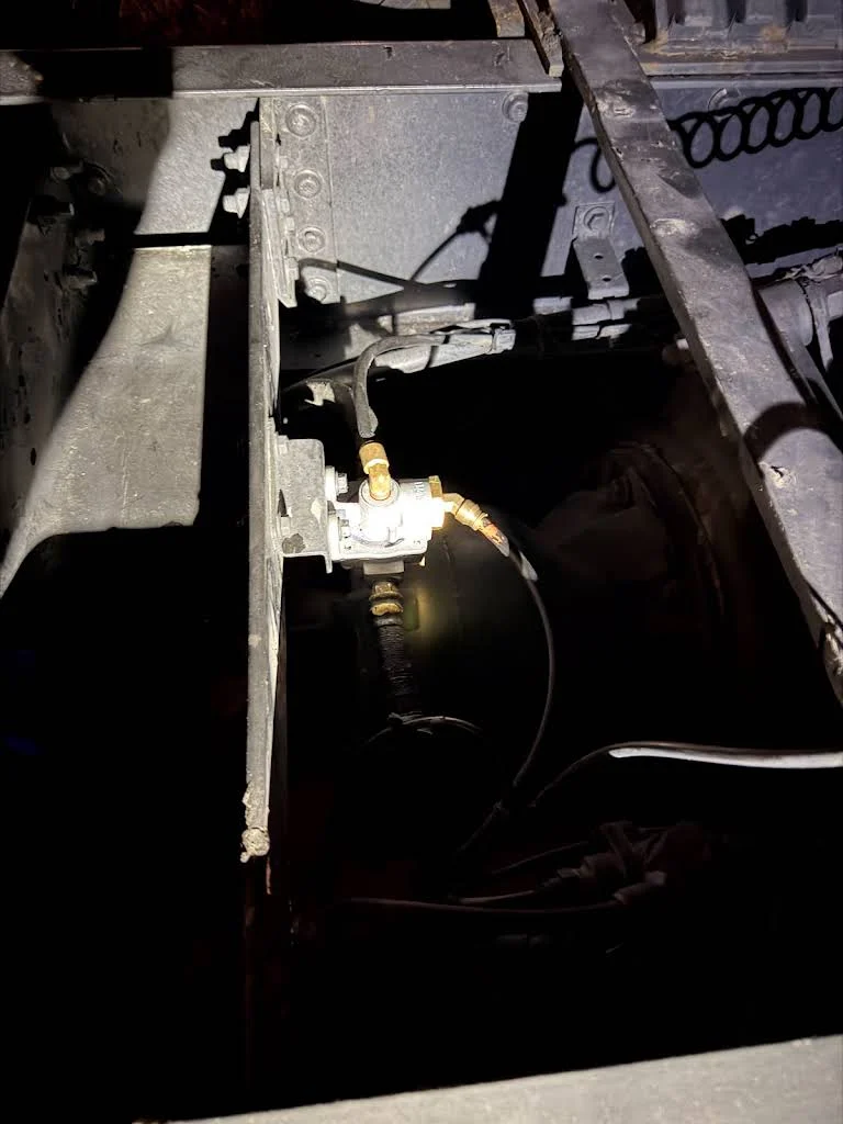 Truck air brake relay valve and connections